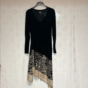 Art fair black and cream asymmetrical t-shirt dress